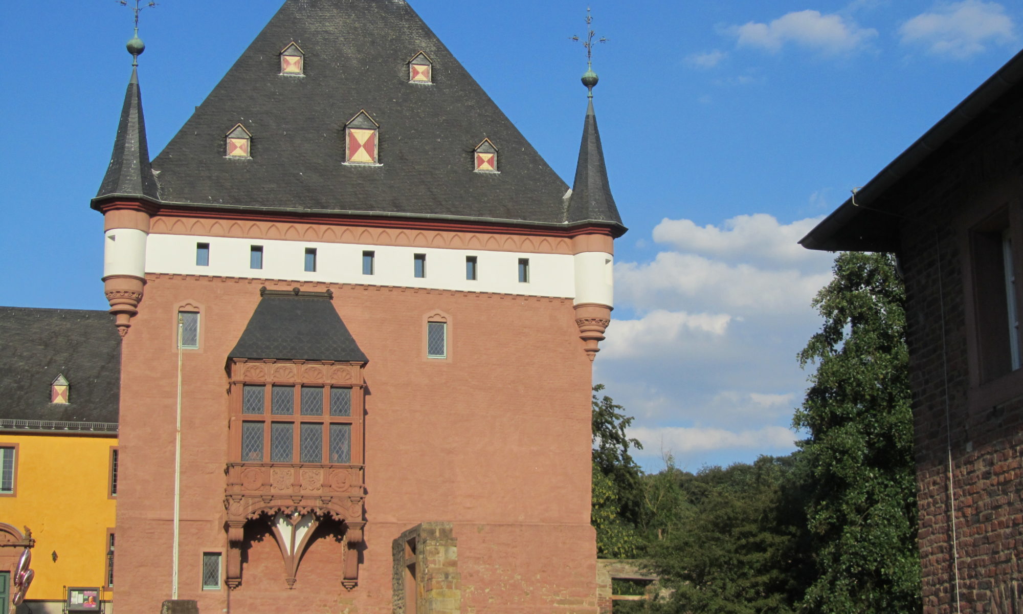 Schloss Burgau Erker