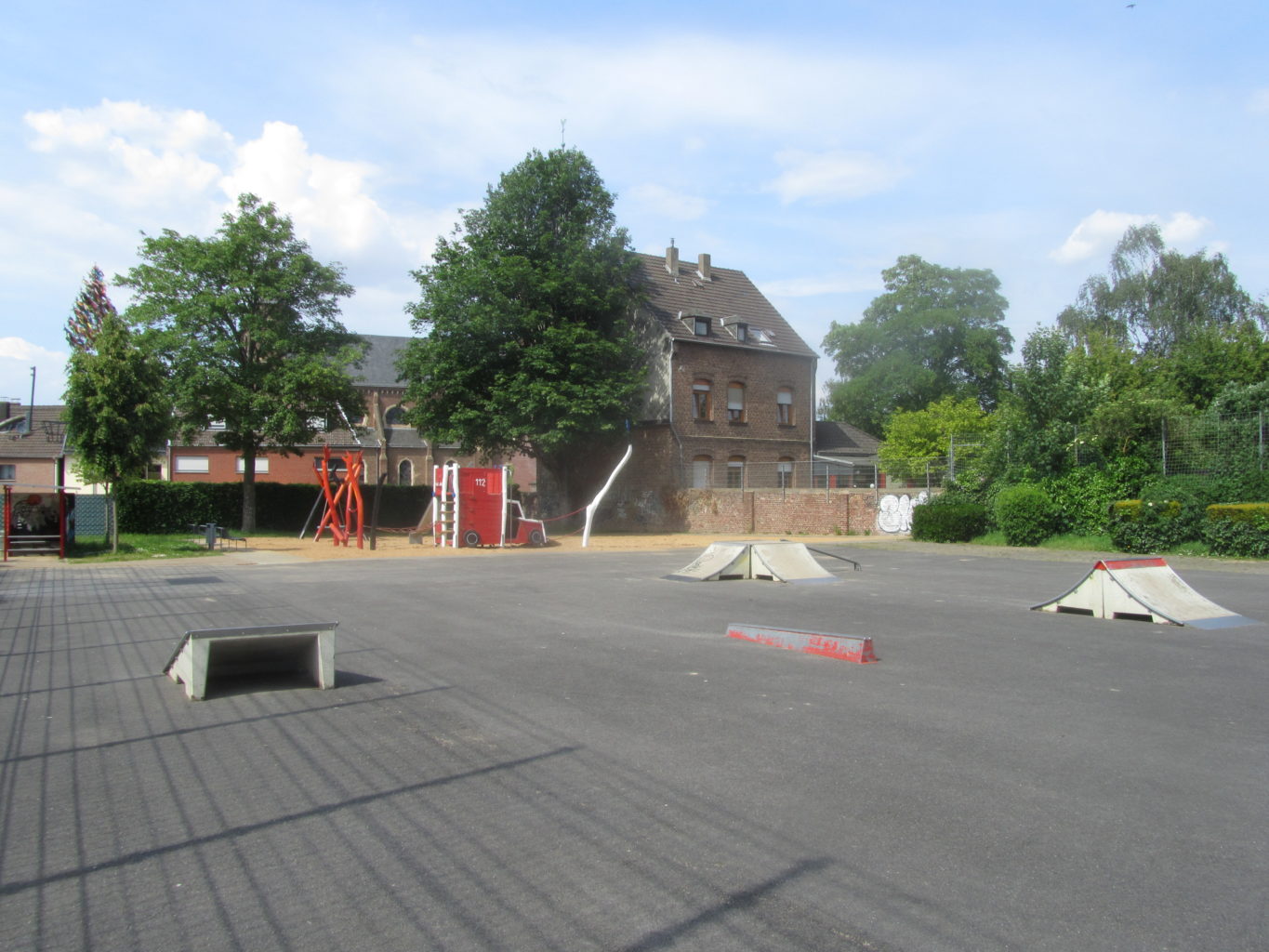 Spielplatz und Skaterpark Auf dem Horstert