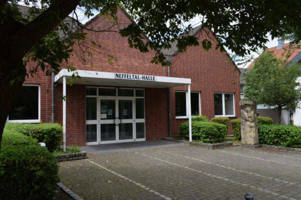 Die Neffeltal-Halle ist eine Veranstaltungshalle in Nörvenich.